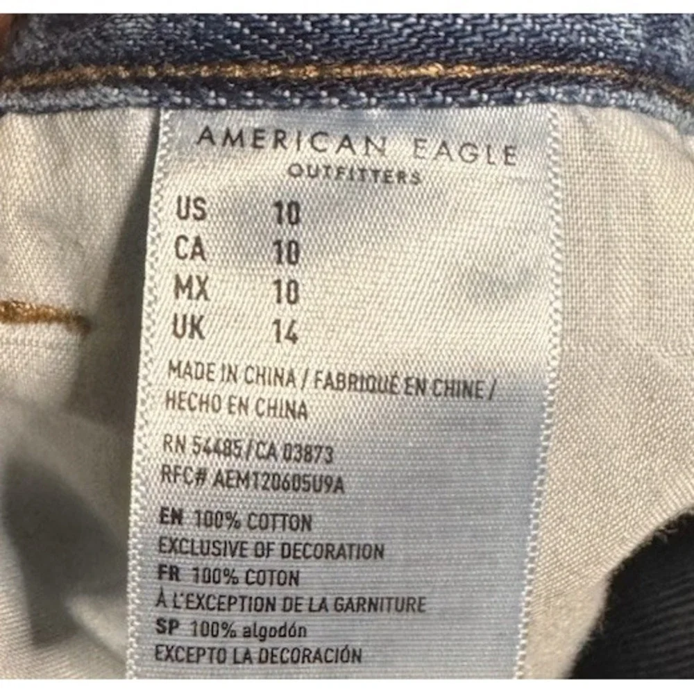 American Eagle Mom Shorts Size 10 High Waisted Blue Denim Cuffed 100% Cotton - Picture 6 of 6
